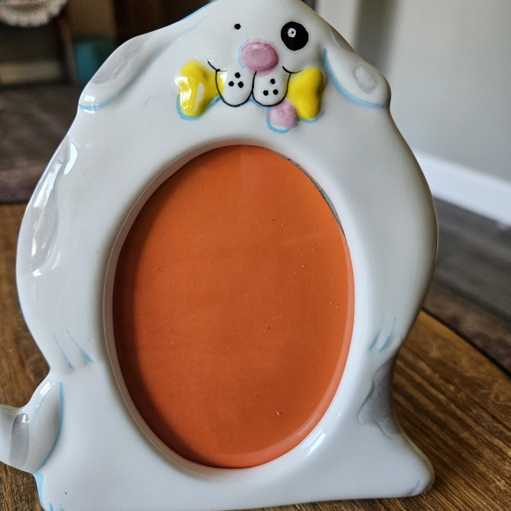 Charming White Ceramic Cat Picture Frame